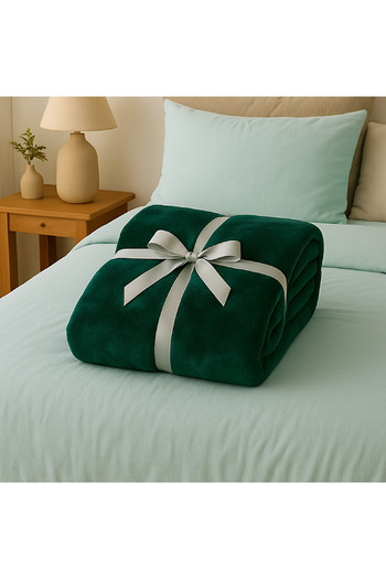 Elega Decor Solid Dark Green Flannel Blanket – Double (200x220 cm) – Soft & Warm