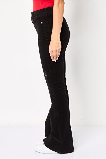 Forever 21 Women Regular Fit Velvet Flare Pants, Black