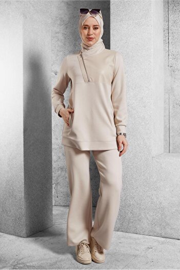 Alvina Sweatpants Suit with Trousers Model: 45286