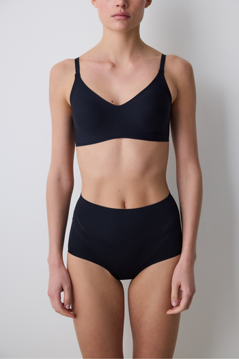 Penti #Black Light Slip Fűző