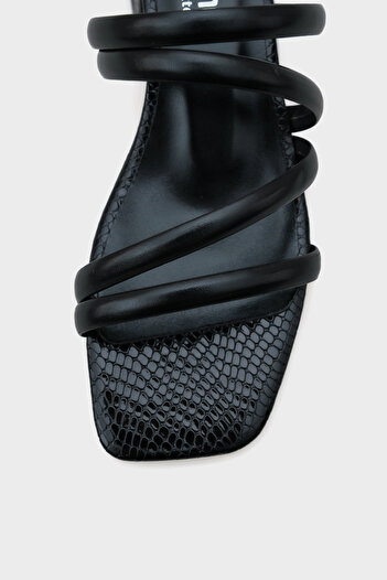 Capone Outfitters Lian Women's Slippers