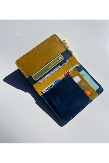 OMP Women's Travel Slim Wallet, Natural Leather Yellow and Blue