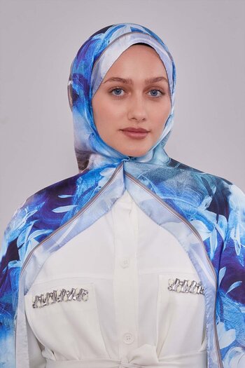 Levidor Baby Blue Mixed Leaf Pattern Indian Silk Shawl