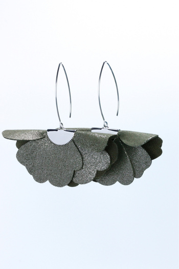 HAIArt Handmade leather floral earrings - Khaki - Golden hook