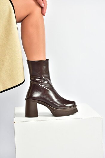 Fox Shoes V272784260 Kahverengi Rustik Kalın Topuklu Kadın Bot