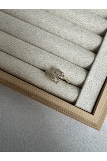 ringbox Gold Brand Stone Spiral Ring