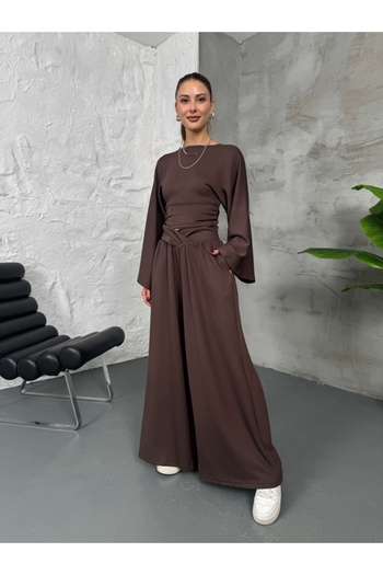 Elif Özbey Butik Brown Belt Pleated Sleeves Flared Suit