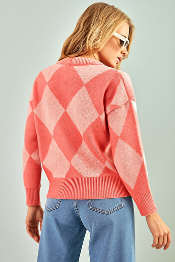 KURGAN TEKSTİL Women's Square Patterned Crew Neck Knitwear Sweater