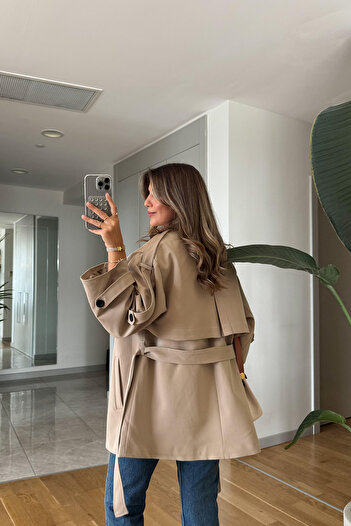 MANMARK Kadın Oversize Trençkot Kemerli Kuşaklı Düğmeli Şık Rahat Günlük Kombin İlkbahar Sonbahar Trençkot