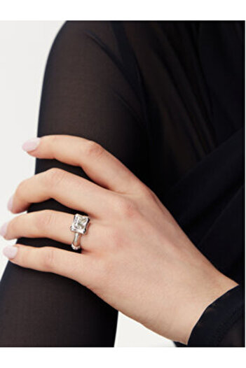 Guess Γυναικείο Ασημένιο Δαχτυλίδι JUBR05173JW
