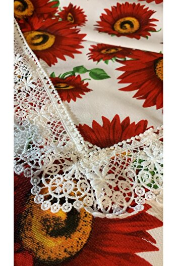MC Couture tablecloth