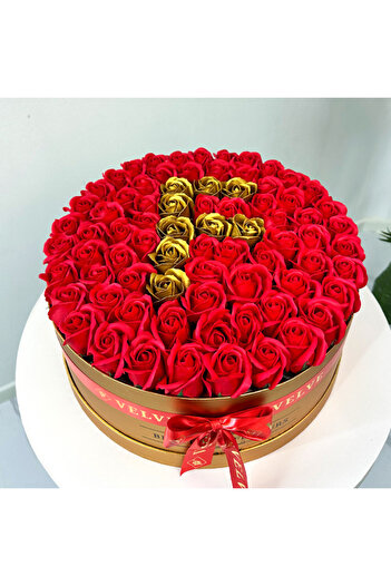 velve Personalized floral arrangement with the letter F, in a round gold box with 75 soap roses, Letter F
