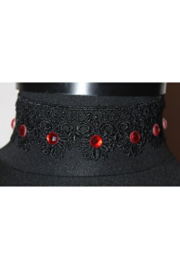 Mournbelle Taşlı Çiçek Motifli Dantel Choker