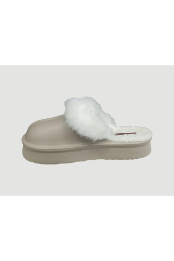 Pierre Cardin Pc-55332 Women's Plush Slippers Beige