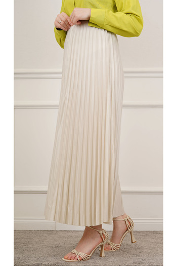 MODA Leather Look Pleated Skirt