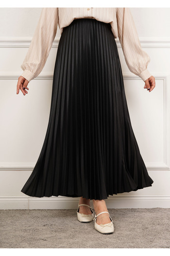MODA Leather Look Pleated Skirt