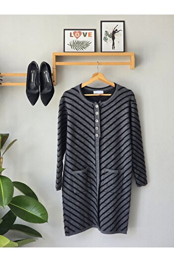 ENDAMIM Striped 3 Button Long Plus Size Knit Cardigan