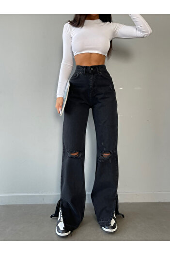 ADAMODA.RO Flared jeans with rips and raw hem