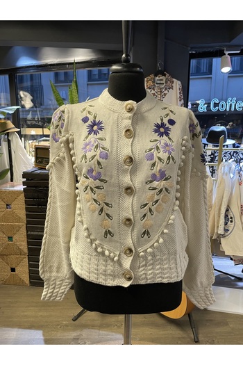 QUSİ Women's Embroidered Buttoned Long Sleeve Cotton Sweater Cardigan