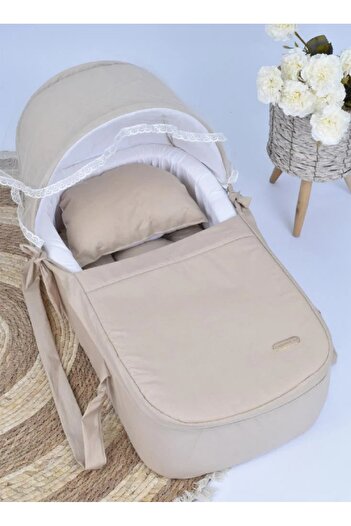 Fun Moment Padded baby carrier with mattress and pillow