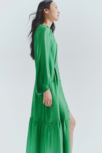 H&M Oversized tie-belt dress