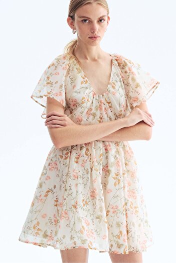 H&M Butterfly-sleeved dress