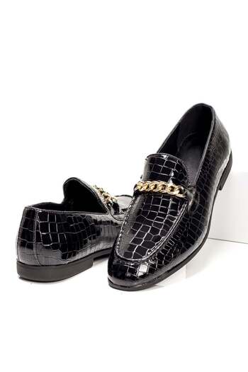 BMoD Men's black loafers with a decorative accessory MOD05400