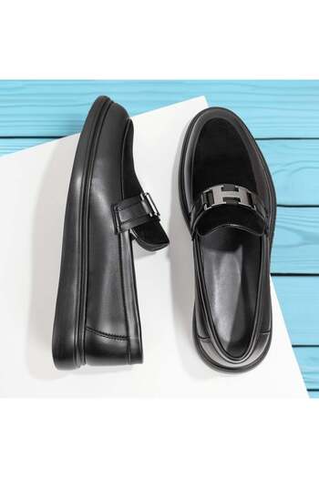 BMoD Men's black loafers with a metallic accessory MOD11789