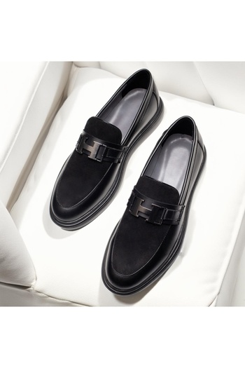 BMoD Men's black loafers with a metallic accessory MOD11789