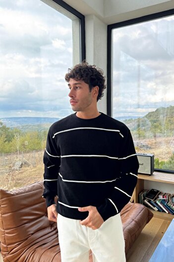 Flaw Wear Striped knit sweater