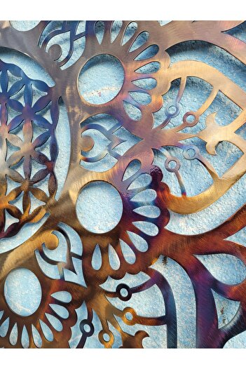 Kat Time Metal wall decor, elegant mandala, brings harmony and beauty to any space.