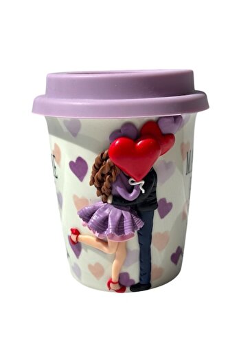 OEM Ceramic mug with lilac lid and figurine of lovers – handmade polymer clay decor, gift for couples