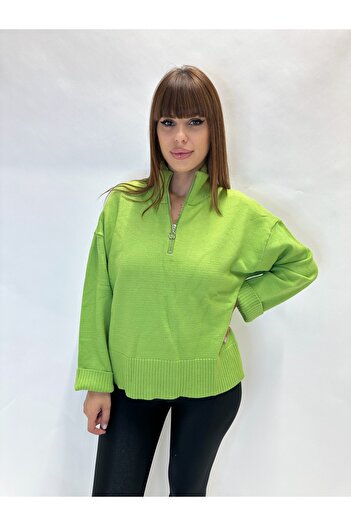 IFASTFASHION Women's blouse with high collar and short zipper - modern casual model for autumn-winter