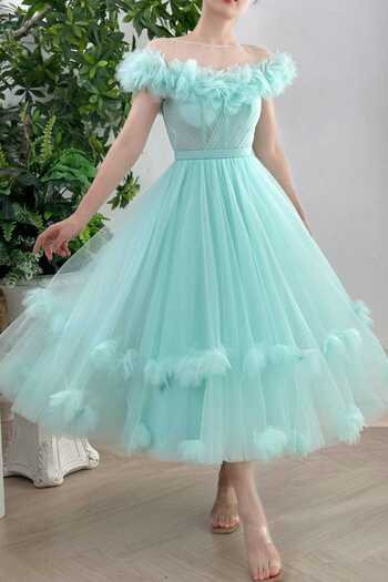 Riva Short mint evening dress with off-the-shoulder and tulle details.