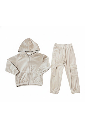KidsMagazin Cream velvet tracksuit for children