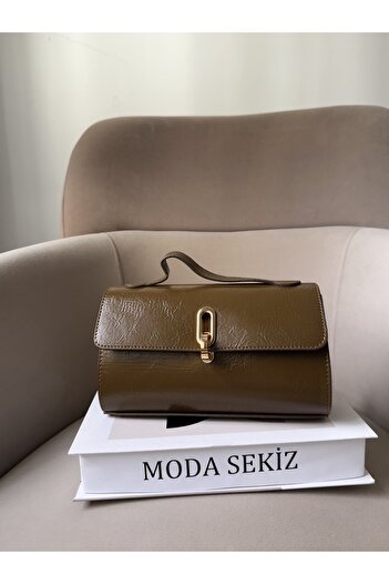 Moda Sekiz Women's Patent Leather Faux Leather Lock Model Crossbody Hand and Shoulder Bag