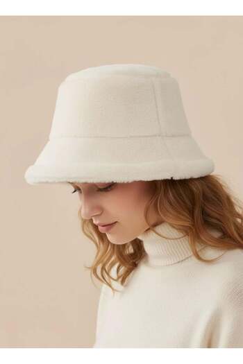 Karakedi White Plush Winter Unisex Bucket Hat