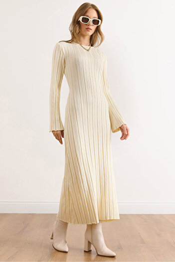 Olalook Women's Cream Spanish Sleeve Belted Maxi Knit Dress Elb-19002546