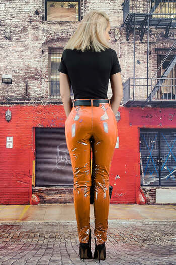 WildFashion Glossy vinyl pants E1045-16