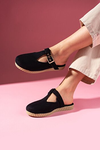 FUGA MODA Sabrosa Black Suede Buckle Front Closed Women's House Slippers