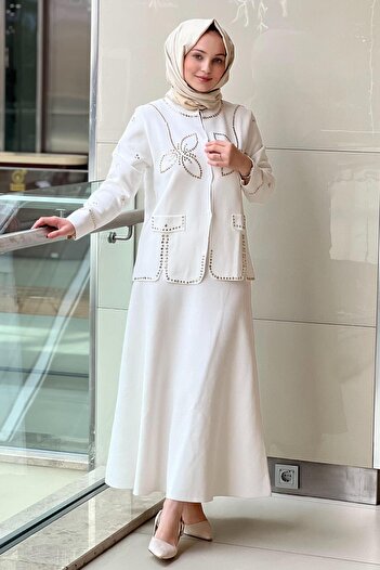 Ghisa Staple Detailed Knitwear Cardigan Skirt Set