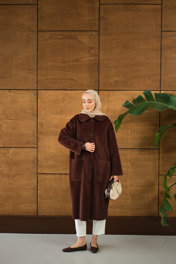 LOCCO Women's Collar Detail Plush Coat Brown