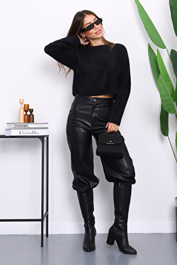 İmajButik Black Crew Neck Angora Soft Crop Knit Sweater
