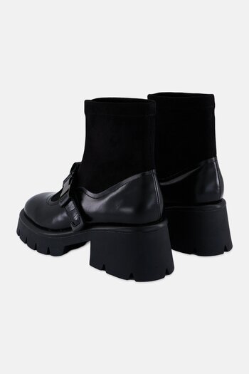 Steve Madden Women Chenil Slip On Ankle Boots, Black