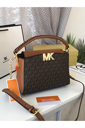 US Shoulder bag with accessories