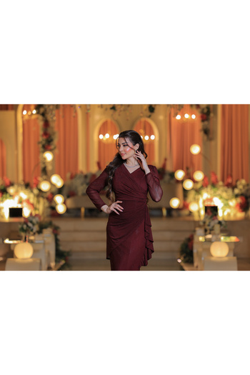 WAREEF FASHION WAREEF Women's Evening Dress with Floral Decorations, Soft Details and Attractive Feminine Cut