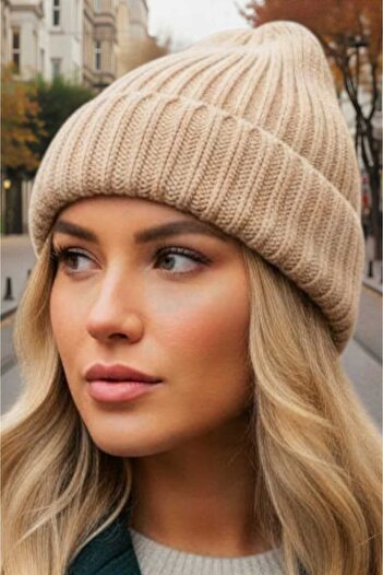 Mood Agenda Women's Soft Textured Thick Ribbed Soft Wool Beret