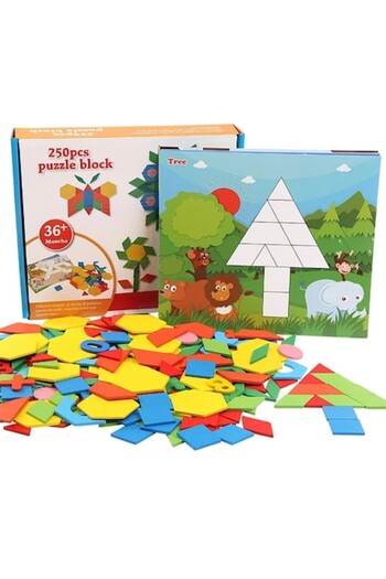 OEM Educational Game, Wooden Tangram with 250 Multicolored Geometric Pieces and Numbers