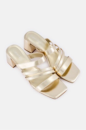Calvin Klein Women Medium Pretty2 Slip On Sandals, Gold
