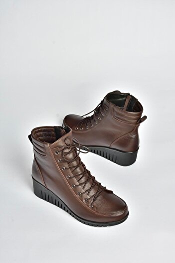 Fox Shoes V324245103 Καφέ Γνήσιο Δερμάτινο Κλασικό Γυναικείο Μποτάκι με κορδόνια